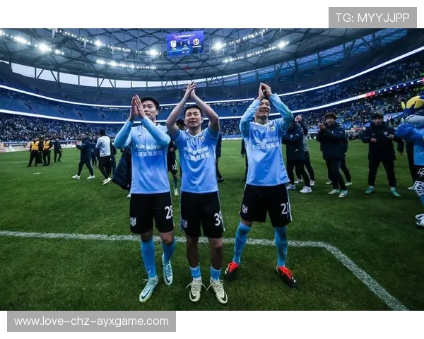 大连英博逆袭保级，吕鹏助力队伍稳定中场