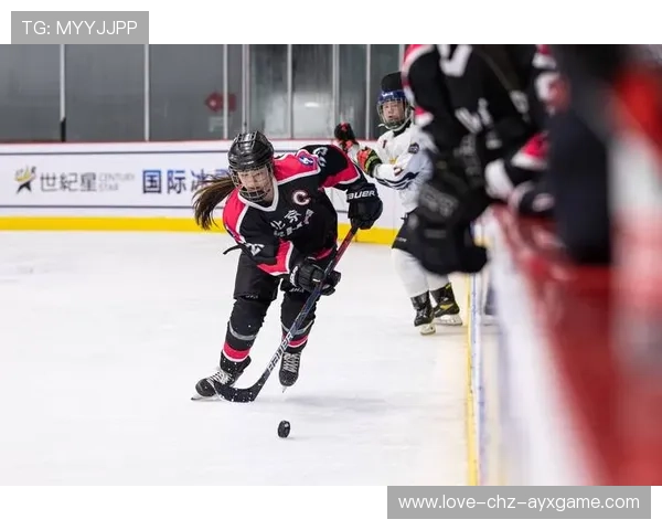 冰球训练场地和装备改善，提升运动员的竞技状态与安全，冰球初级训练教程